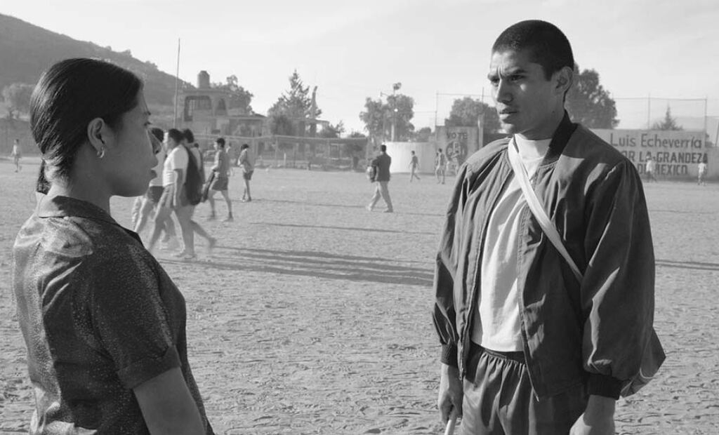VIDEO: Conoce a Leo Dan, el cantante del tema principal de la película Roma, de Alfonso Cuarón