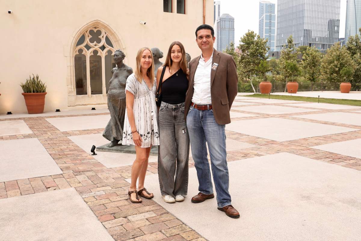Roxana Garza Herrera, Sofía y Félix Cárdenas. (Foto: Guillermo Treviño)