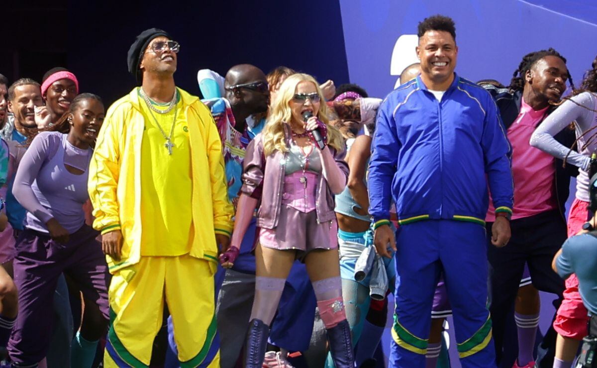 Ronaldinho, Madonna y Ronaldo. (Foto: AFP)