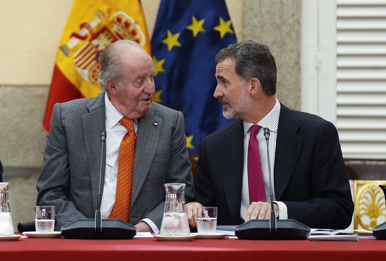 Rey Felipe VI de España renuncia a la herencia de su papá y le retira asignación