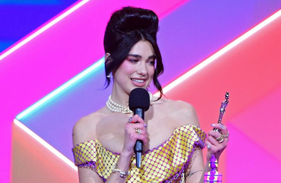 Dua Lipa es demandada por publicar una foto de ella misma en redes sociales
