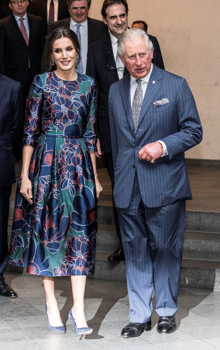 La reina Letizia visita Inglaterra y con el príncipe Carlos visitan la National Gallery