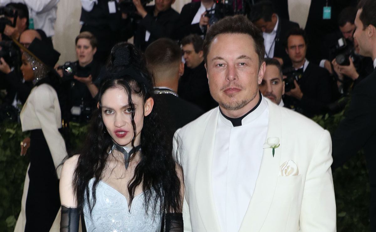 Grimes revela que X Æ A-XII, el hijo que tiene con Elon Musk no la llama mamá