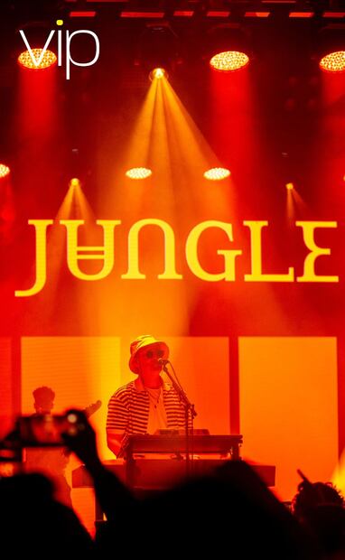 Alejandro Speitzer y Juanpa Zurita disfrutan de Jungle en noche platino de American Express