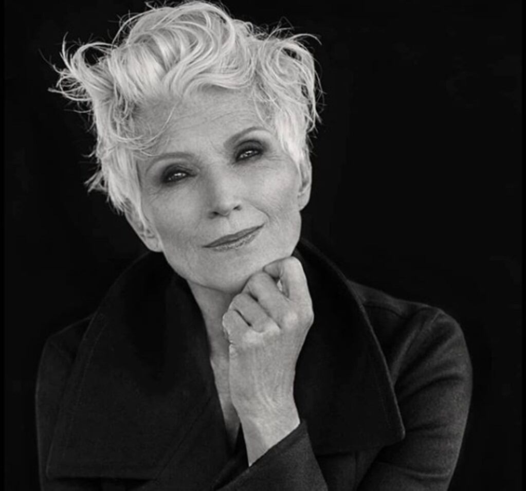 Ella es Maye Musk, supermodelo y madre de Elon Musk, habla de la infancia del genio de Tesla