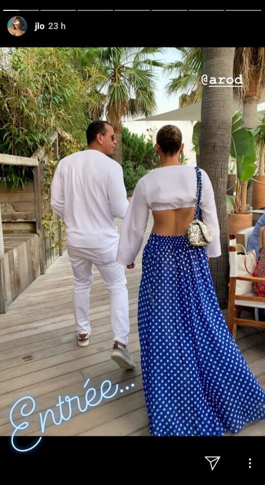 Forever young: Jennifer Lopez luce espectacular figura en traje de baño color blanco