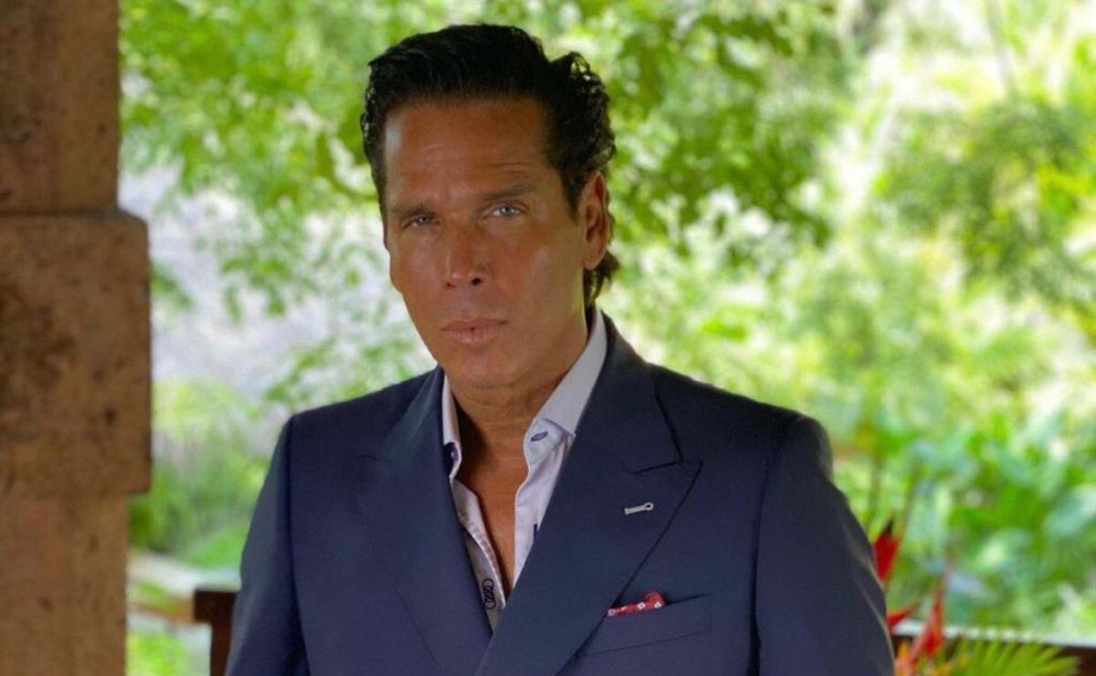 Roberto Palazuelos es criticado en Instagram por esta foto