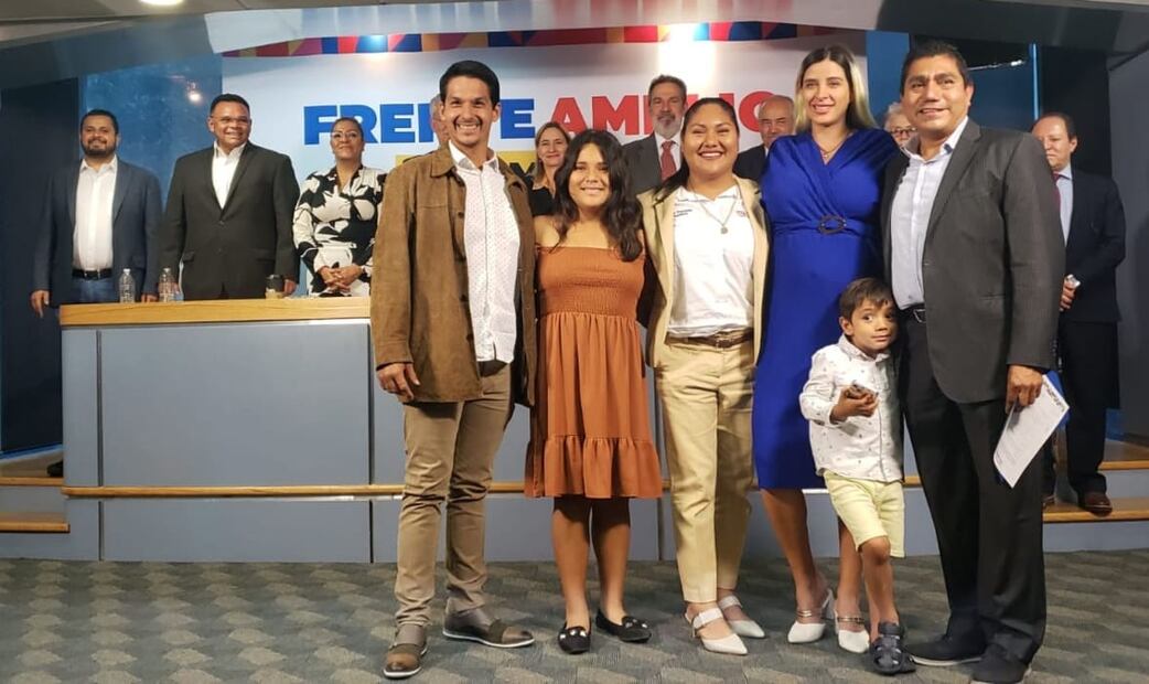 Jorge Luis Preciado y su familia / El Universal