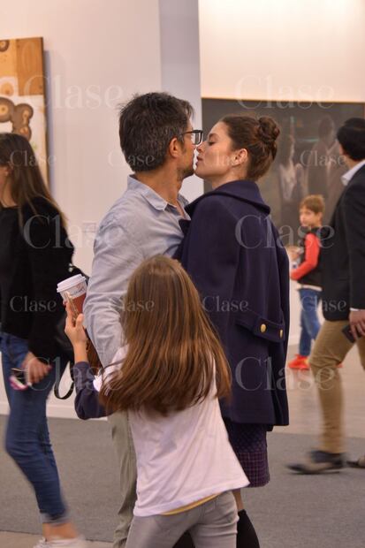 FOTOS: Captamos a Gael García y Fer Aragonés muy románticos en Zona Maco