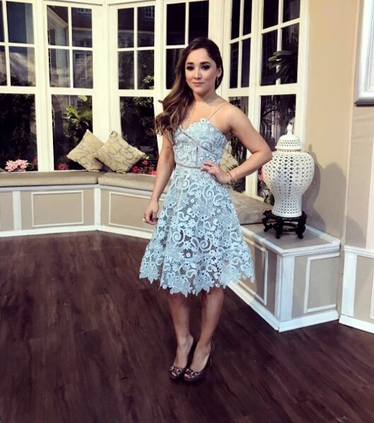 Sherlyn revela pista de su nuevo amor 