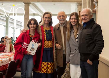 Mira Harp Grañén y María Isabel Grañén Porrúa presentaron su libro Xolita en el Templo Mayor