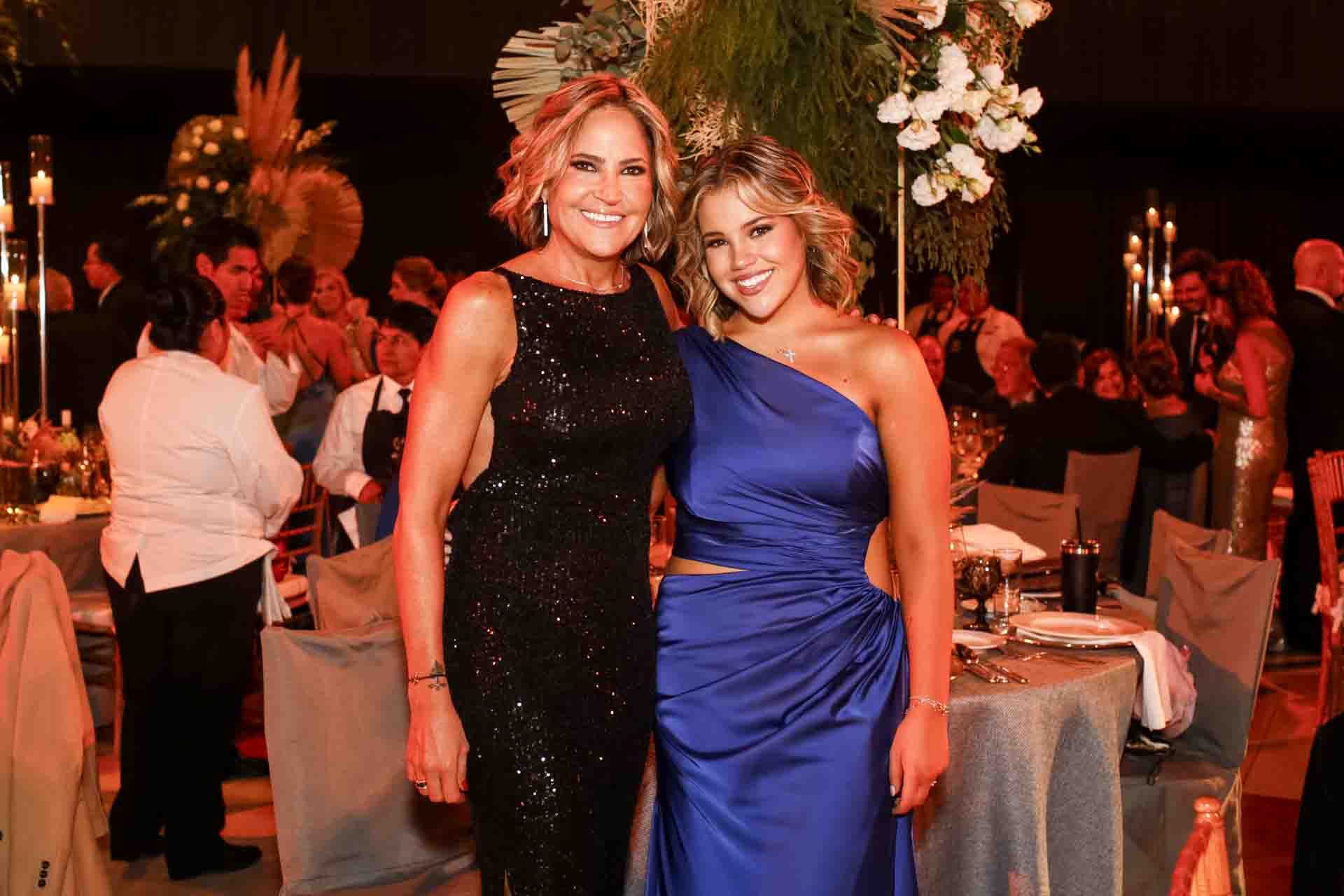 Fernanda González y Fernanda Bolaños. (Foto: Esteban Torreblanca)