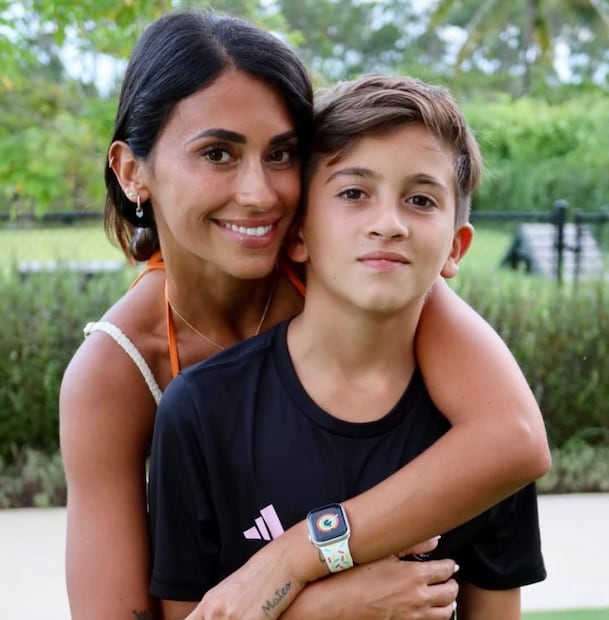 Antonela Roccuzzo y su hijo Thiago Messi / Foto: Instagram