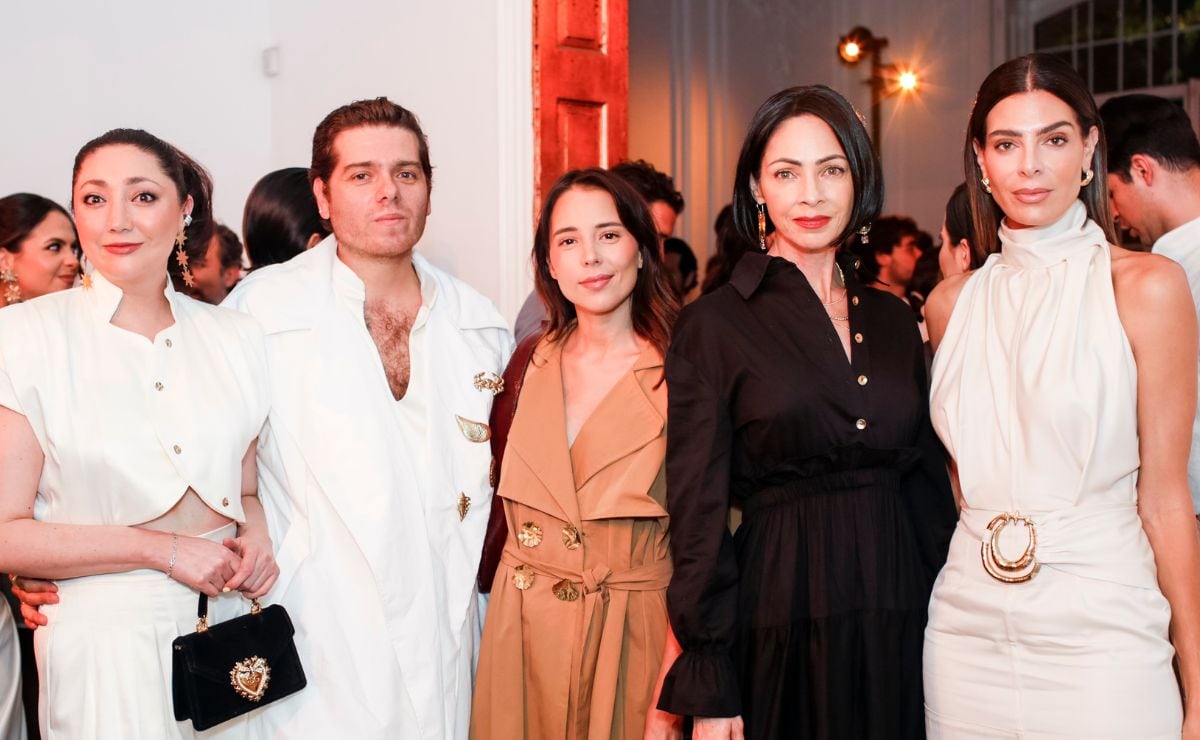 Zaira Marino, David Souza, Majo Aguilar, Celina del Villar y Tania Ladeiro / Foto: Esteban Torreblanca