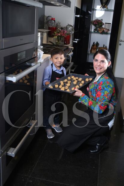 Zahie Téllez y Alexandra Rendón cocinan con sus hijos 