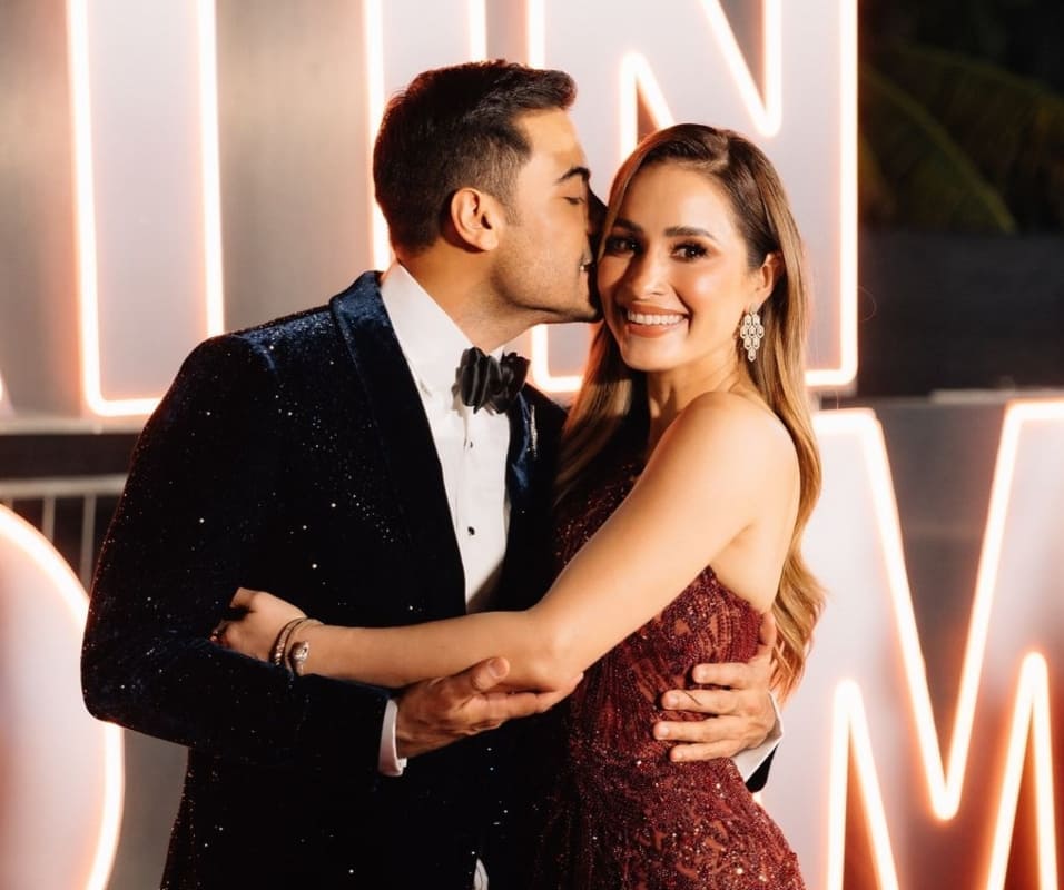Carlos Rivera y Cynthia Rodríguez en los Latin Grammy 2024 / Foto: Instagram