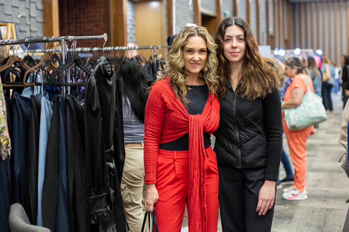 Viviana Rivas y Macarena León. (Foto: Esteban Torreblanca)