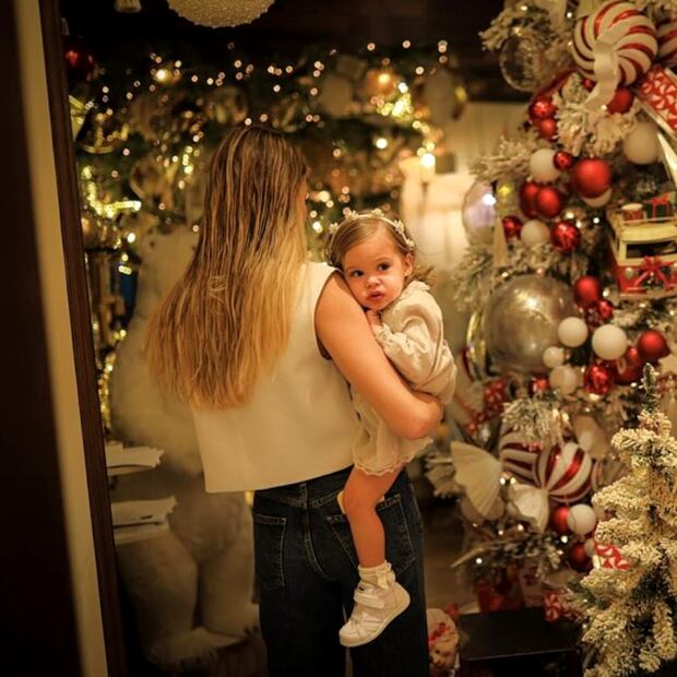 La mágica navidad de Mariana Rodríguez, Samuel García y Mariel / Foto: Instagram