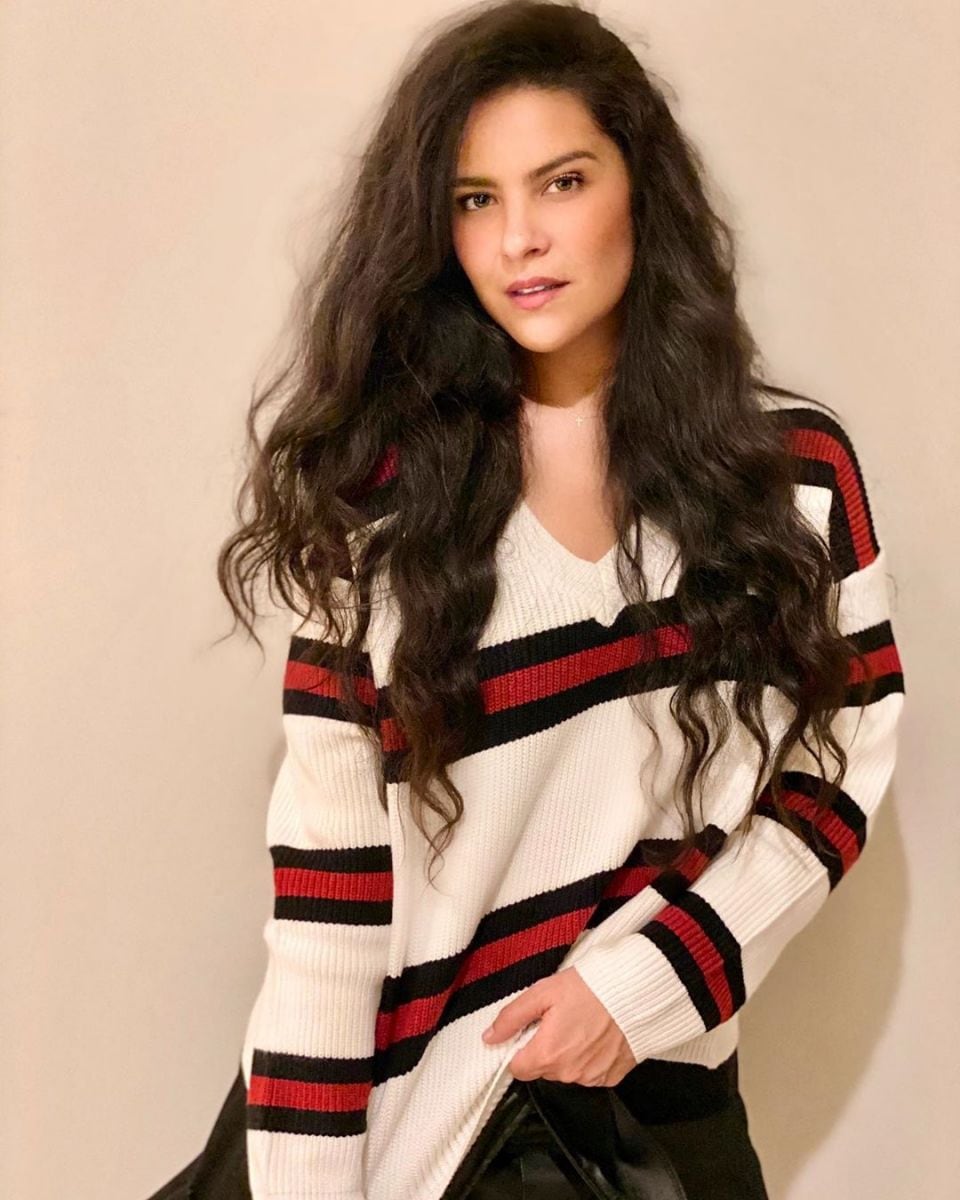 Litzy posa en ropa interior, Erik Rubín la halaga y causa polémica 