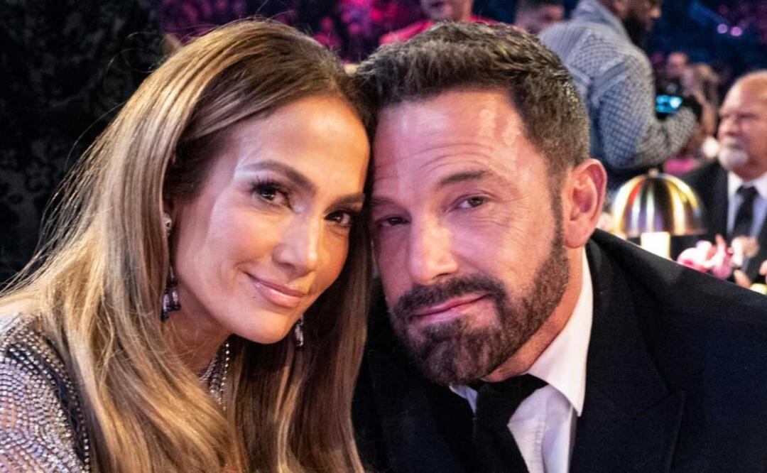 Jennifer Lopez bromea con la cara "feliz" de Ben Affleck