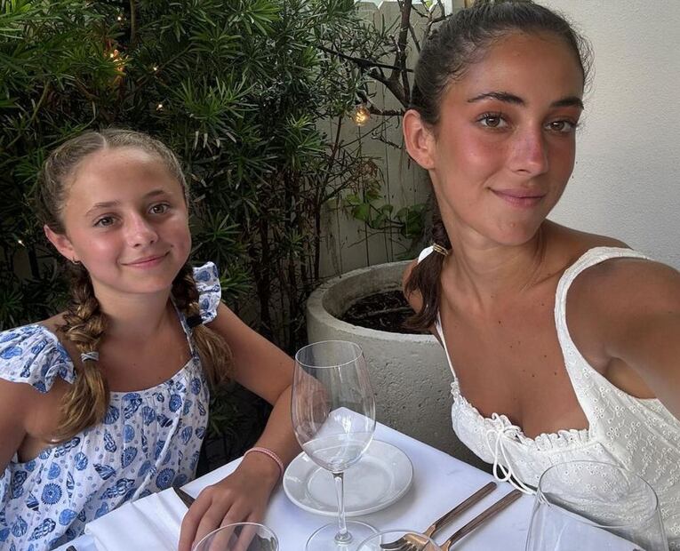 Inés Sainz se mostró orgullosa de sus hijas / Foto: Instagram