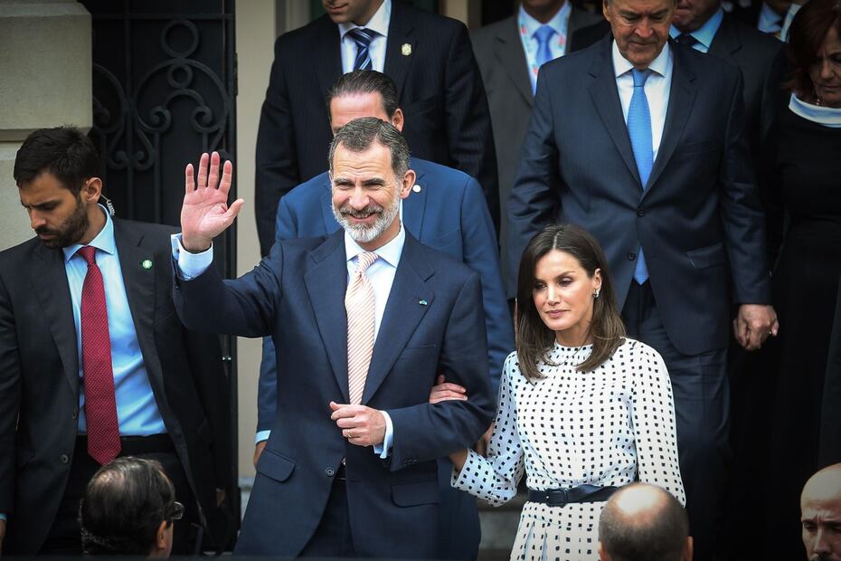 La vez que el rey Felipe tuvo que disculparse en nombre de la reina Letizia 