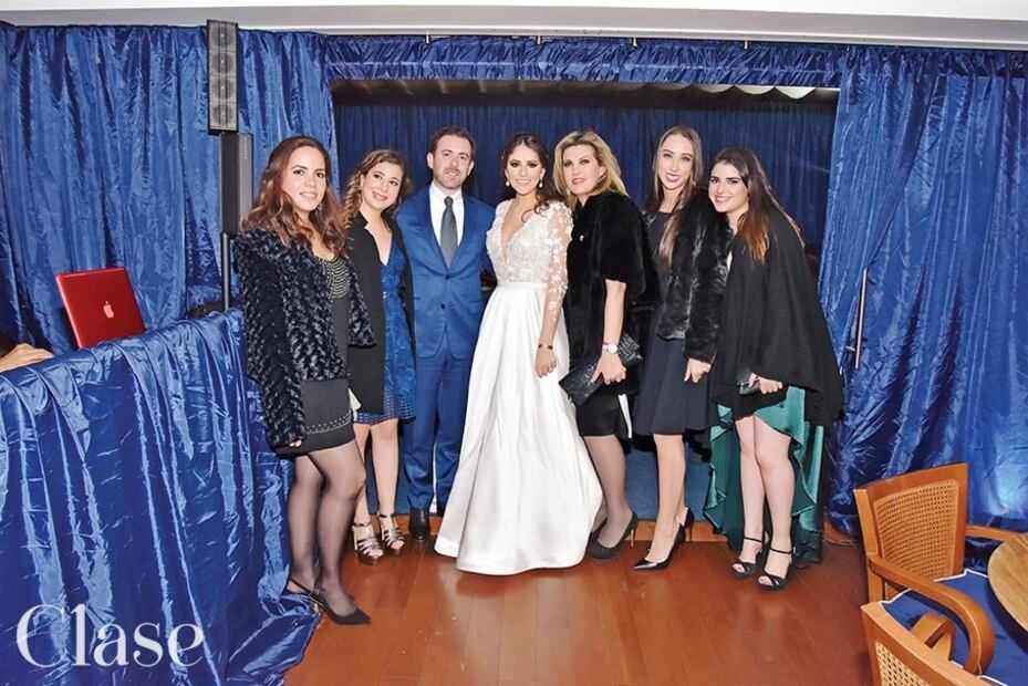 Perla Ealy y Rogelio Cárdenas se casan por el civil 