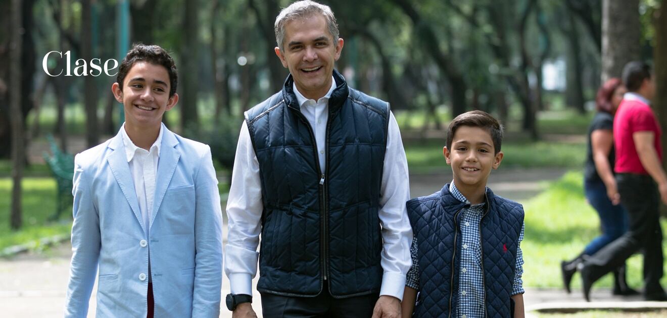 <p>Miguel Ángel Mancera es padre de tiempo completo de sus pequeños Miguel y Leonardo.&nbsp;</p>
