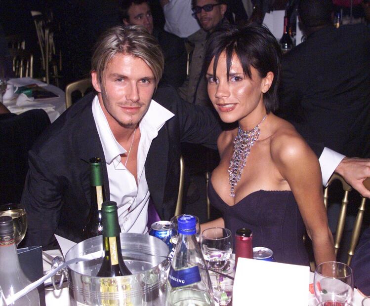 David Beckham y Victoria Beckham en los premios MOBO en Royal Albert Hall, el 6 de Octubre de 1999/Getty Images.