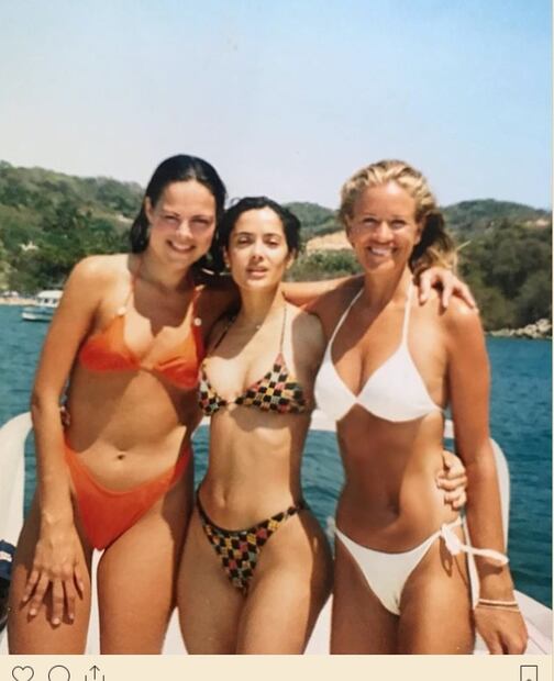 #Tbt En una foto de hace 20 años, Rebecca de Alba se edita de más y su ombligo queda fuera de lugar