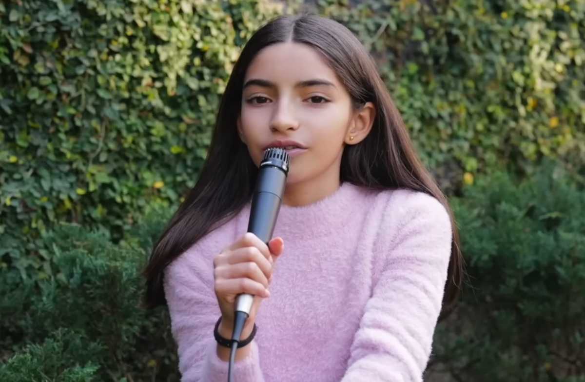 Aitana, hija de Eugenio Derbez y Alessandra Rosaldo / Foto: YouTube Vadhir Derbez