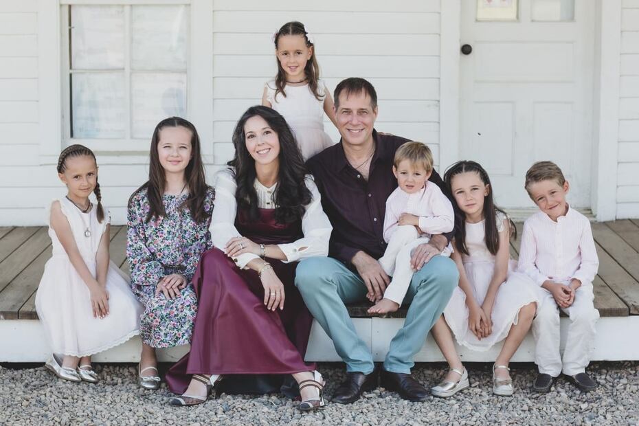 Giovanna Acha y Jordan Lindsey con sus hijos / Foto: Especial