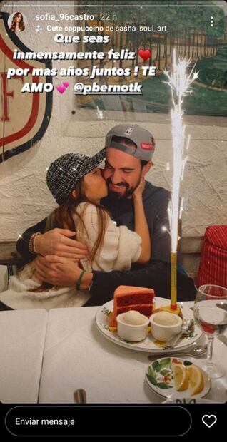 Angélica Rivera, guapísima, celebra a Pablo Bernot, novio de su hija Sofía