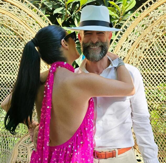 Martha Debayle con Juan Garibay, su esposo / Instagram