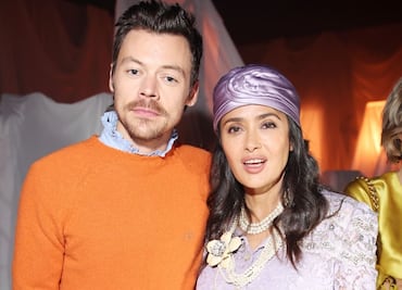Harry Styles y Salma Hayek protagonizan inesperado encuentro en París