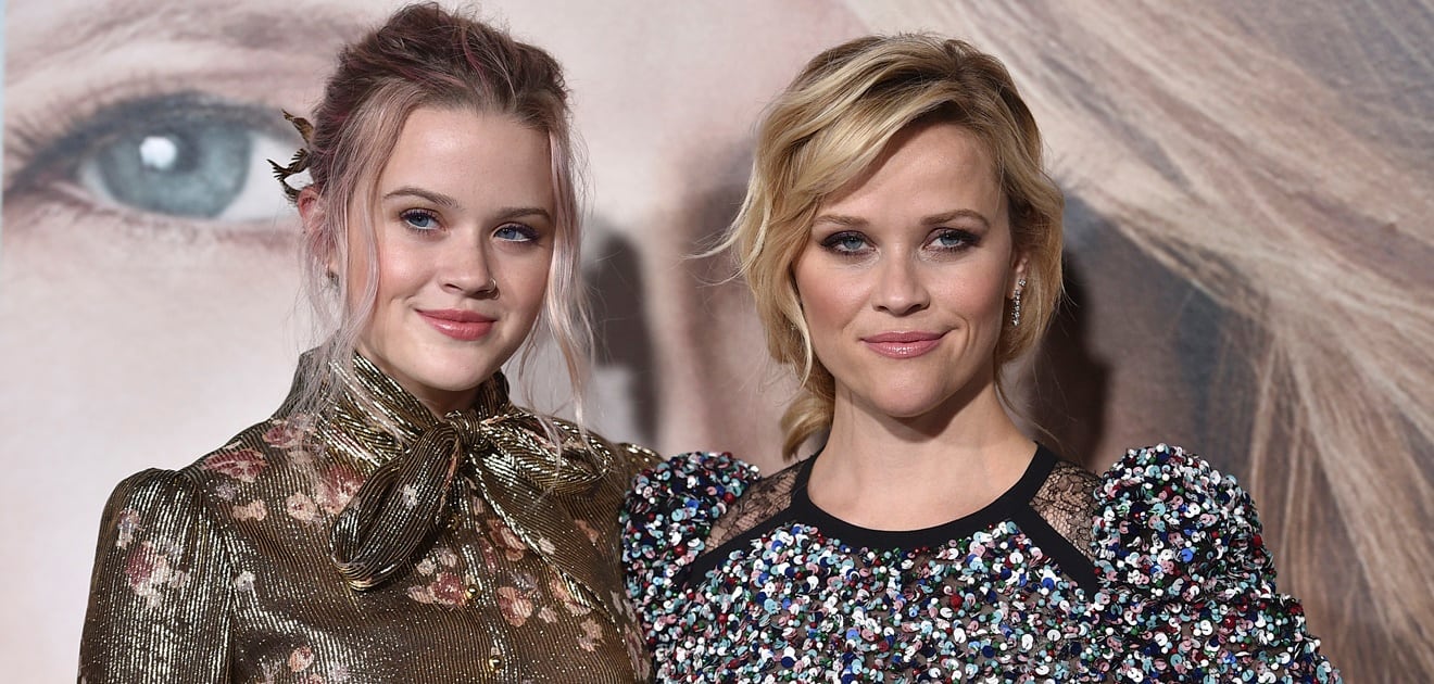 <p>Reese Witherspoon y Ava Elizabeth Phillippe parecen tener la misma edad y están igualitas. <strong>(Foto:&nbsp;Jordan Strauss / AP)</strong></p>
