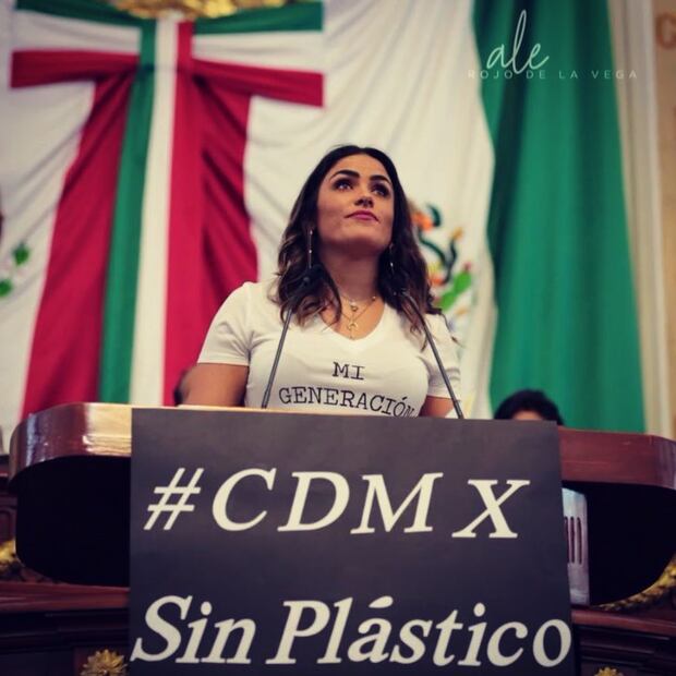 El abdomen de acero de Alessandra Rojo de la Vega 