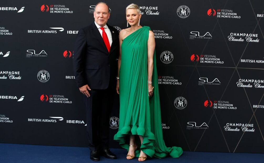 Charlene de Mónaco asiste a un evento con el príncipe Alberto recuperada de Covid-19