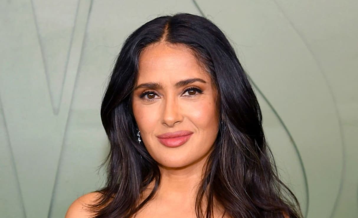 Salma Hayek revela sus secretos de belleza para lucir fabulosa a los 58 años