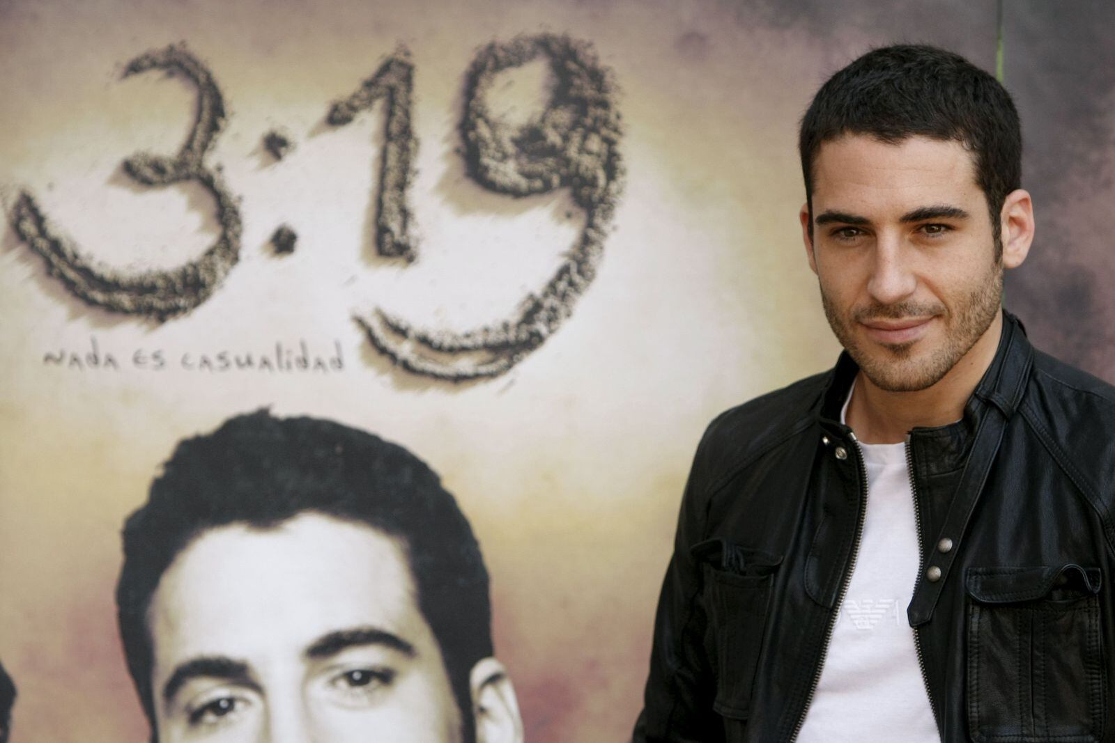 Miguel Ángel Silvestre… al desnudo