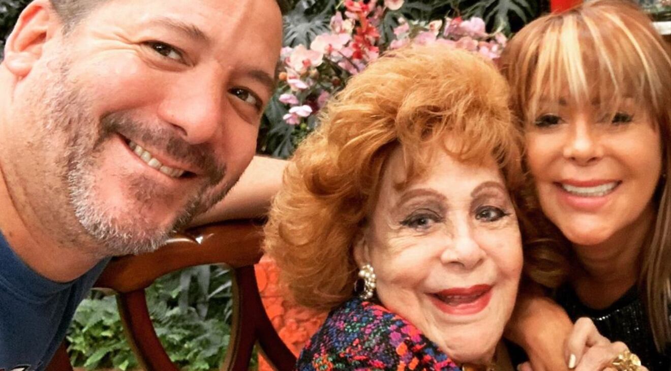Alejandra Guzmán y Silvia Pinal impresionan con foto en Internet 