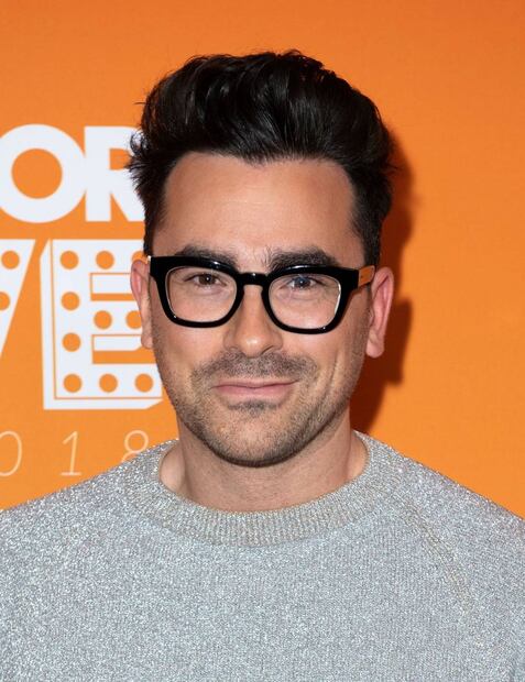 Dan Levy es el hombre más sexy del 2020 en la cuarentena