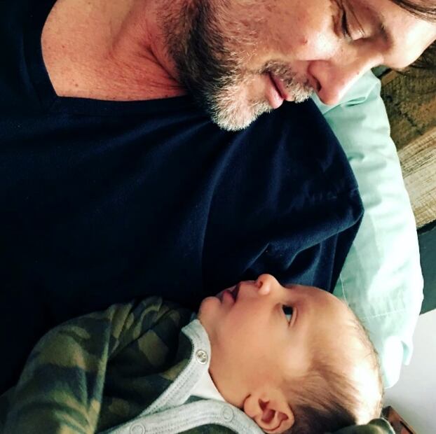 Conoce a Ian, el hijo de René Strickler y Rubí Cardozo 