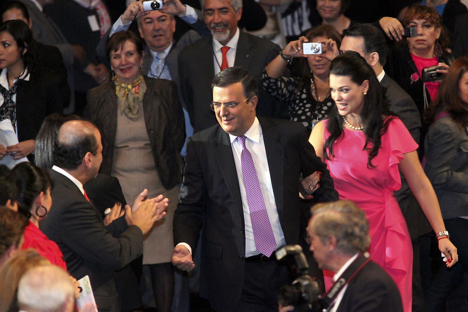 Rosalinda Bueso y Marcelo Ebrard / Foto: Archivo 