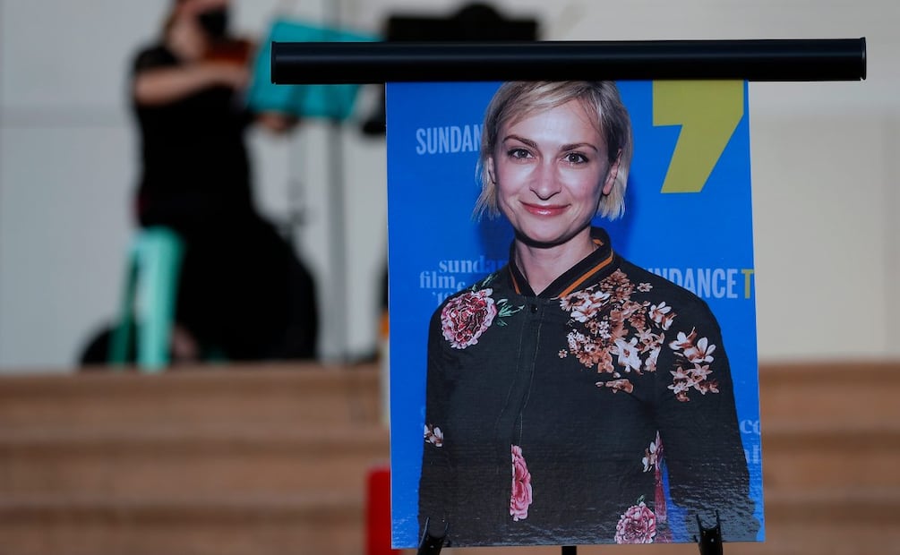 Alec Baldwin se reúne con la familia de Halyna Hutchins