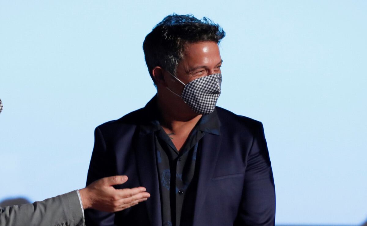 Alejandro Sanz dedica dulces palabras a su hija en premiación en Madrid