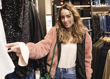 Lorenza Lazo en la apertura de la nueva tienda de Levi’s en Antara Fashion Hall