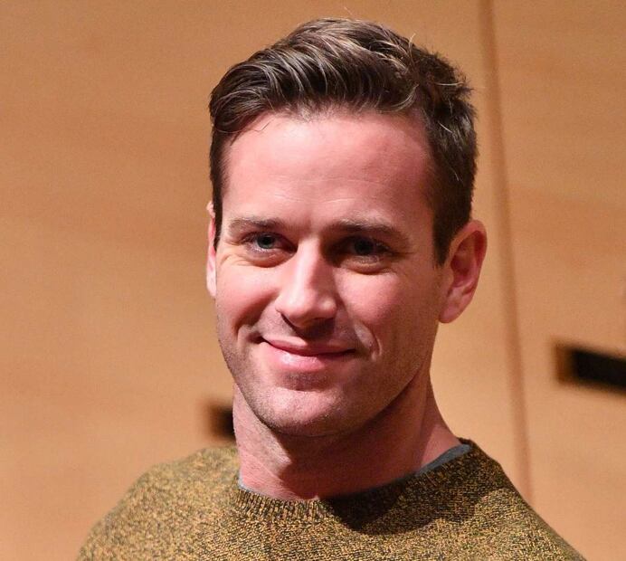 Armie Hammer rompe el silencio sobre acusaciones de canibalismo y otros delitos sexuales