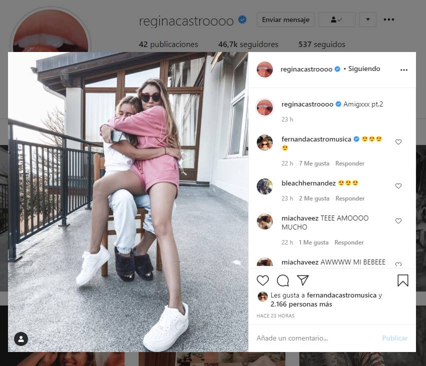 Regina Castro, hija de Angélica Rivera, posa con outfit rosa ¿desde Suiza?