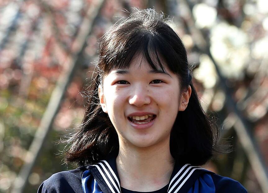 Adoptar niños, la posible estrategia en Japón para que las mujeres no lleguen al trono